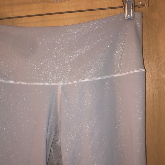 Victoria's Secret Pants - VS Sport knockout leggings